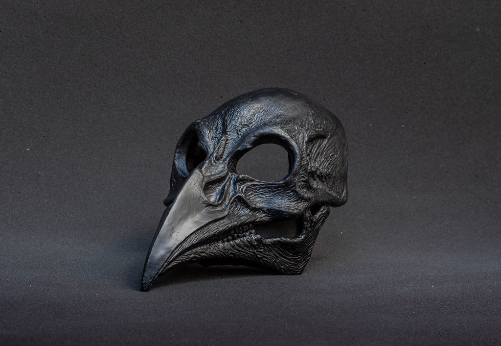 Plague Doctor mask Bird skull with a movable jaw.