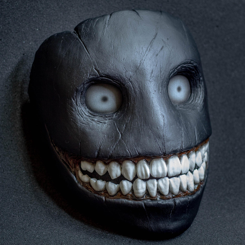 Creepy Smile Mask: Halloween Cosplay Prop