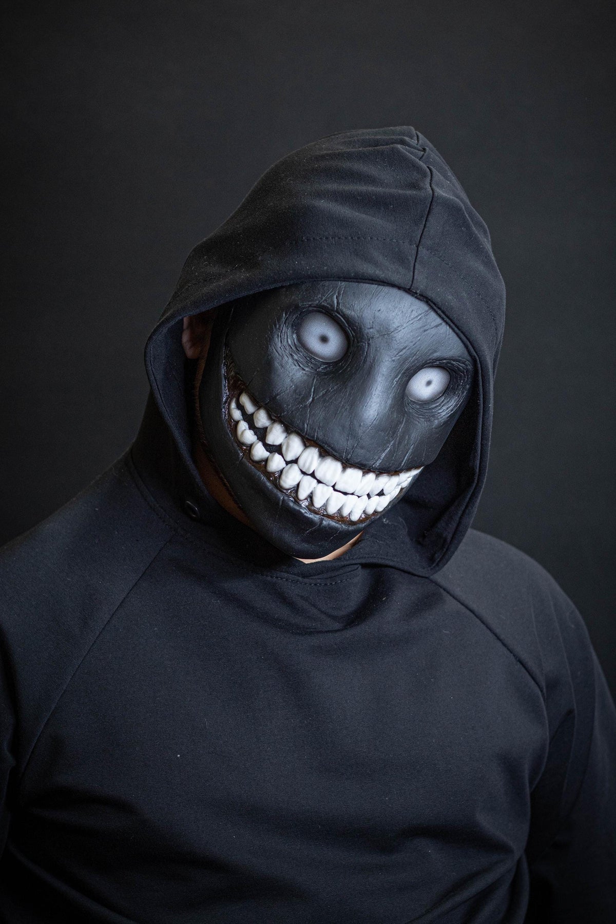 Creepy Smile Mask: Halloween Cosplay Prop