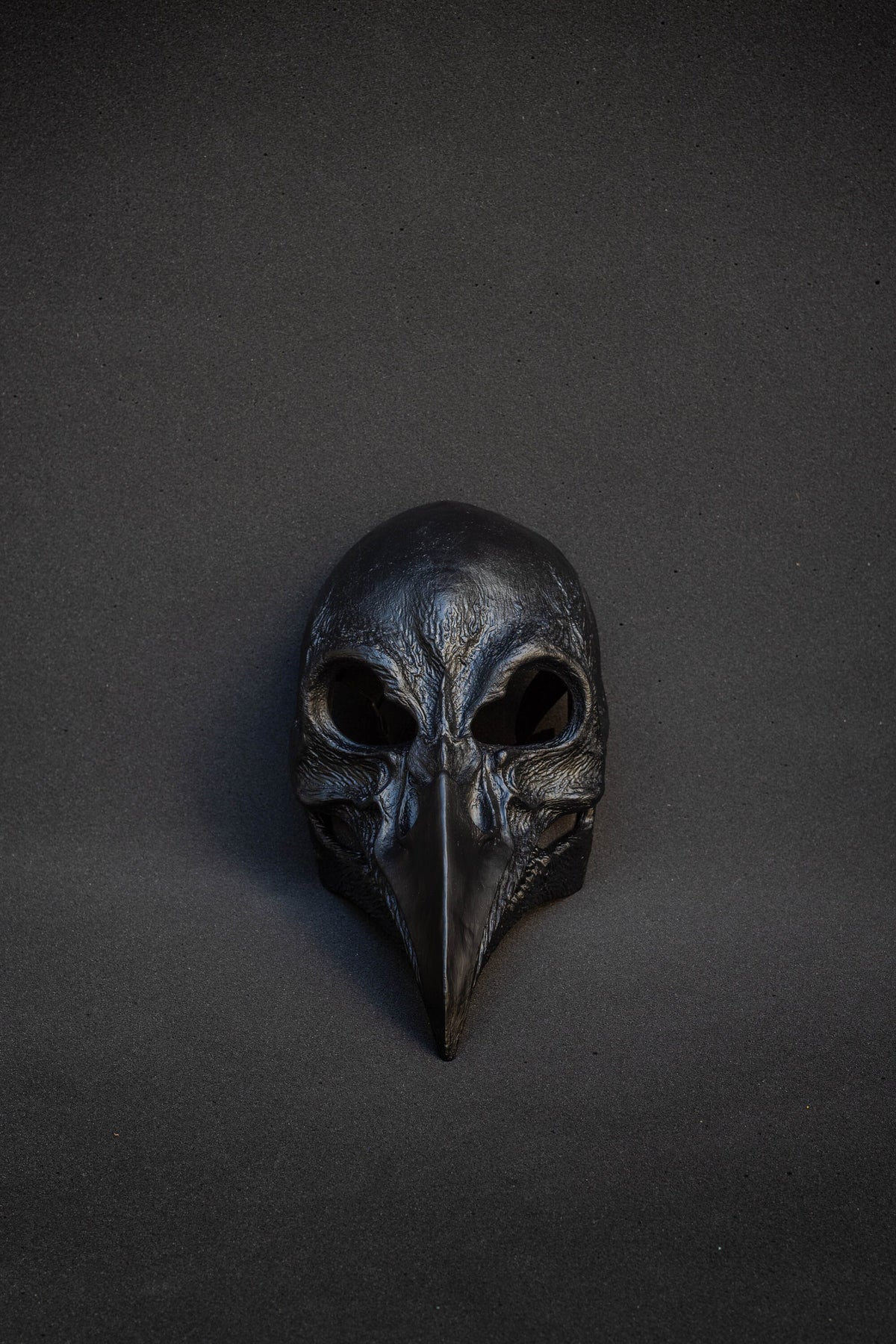Plague Doctor mask Bird skull with a movable jaw.