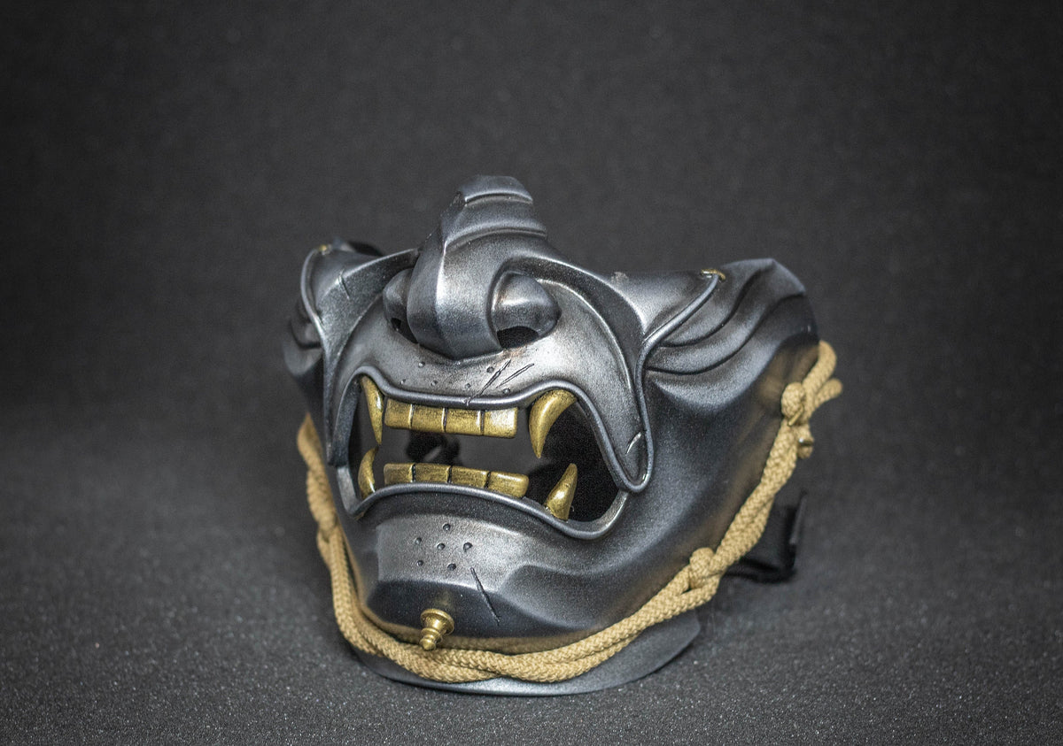 The ghost of Tsushima's mask  clean silver shape.