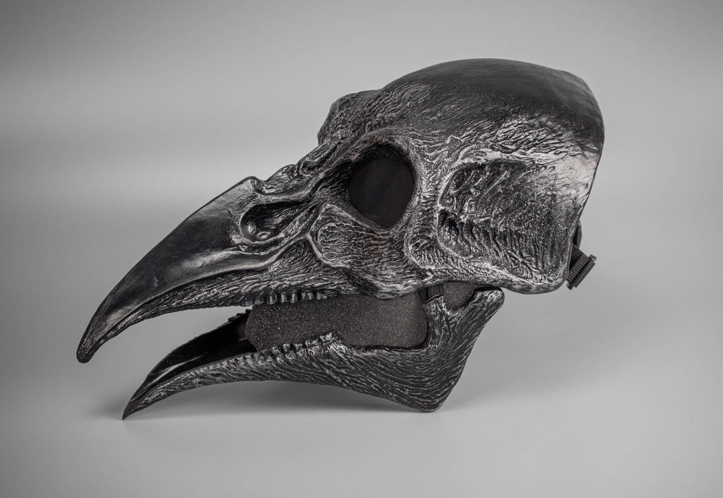 Plague Doctor mask Bird skull with a movable jaw and silver scratches.