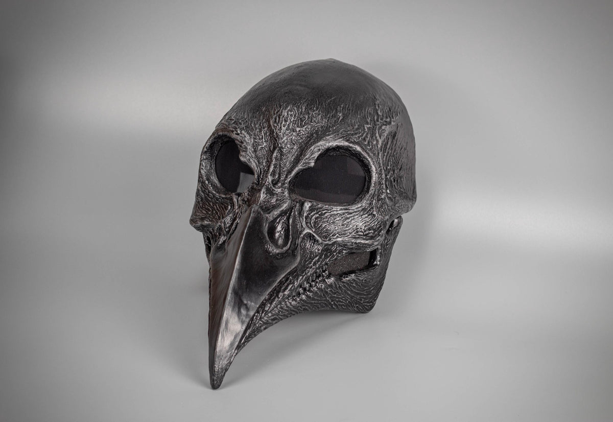 Plague Doctor mask Bird skull with a movable jaw and silver scratches.