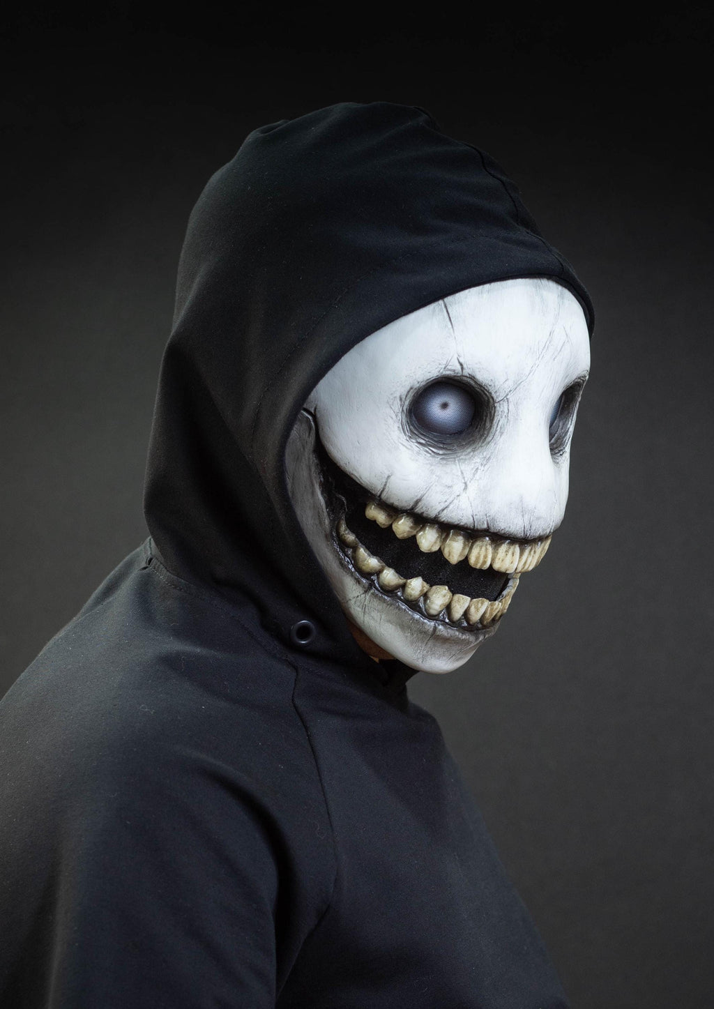 Creepy Smile mask with movable jaw and realistic teeth