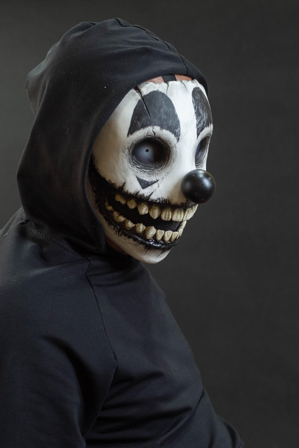 Clown mask with movable jaw Dark shape for gift, Halloween, cosplay or party
