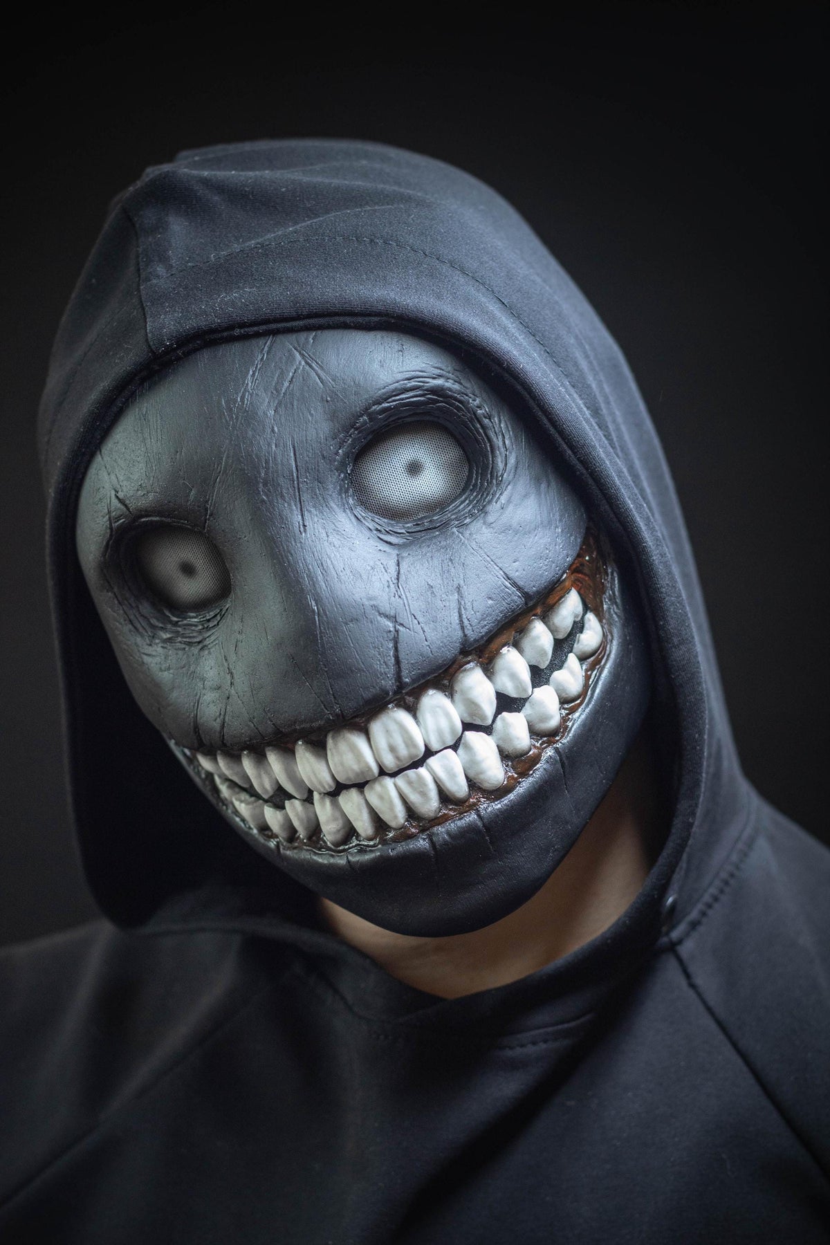 Creepy Smile Mask: Halloween Cosplay Prop