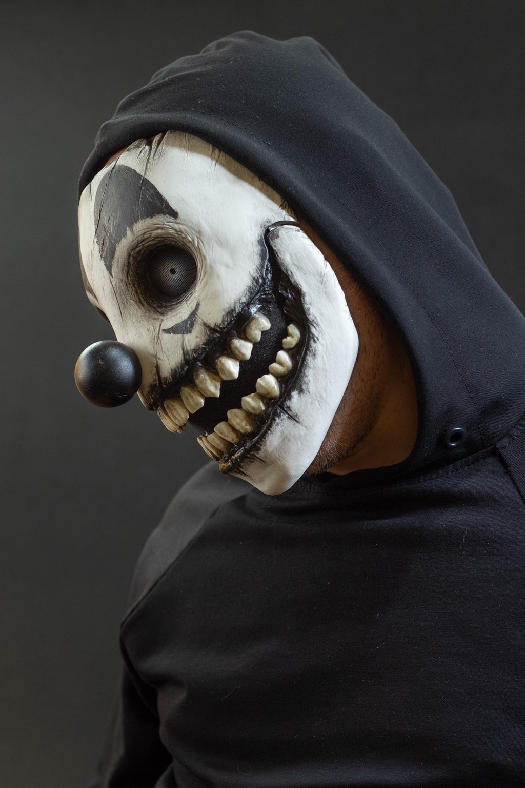 Clown mask with movable jaw Dark shape for gift, Halloween, cosplay or party